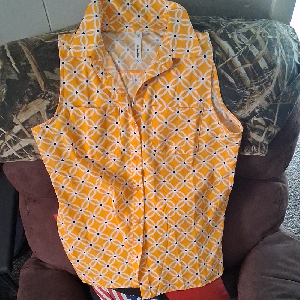 Collection B Yellow Floral Pattern Shirt